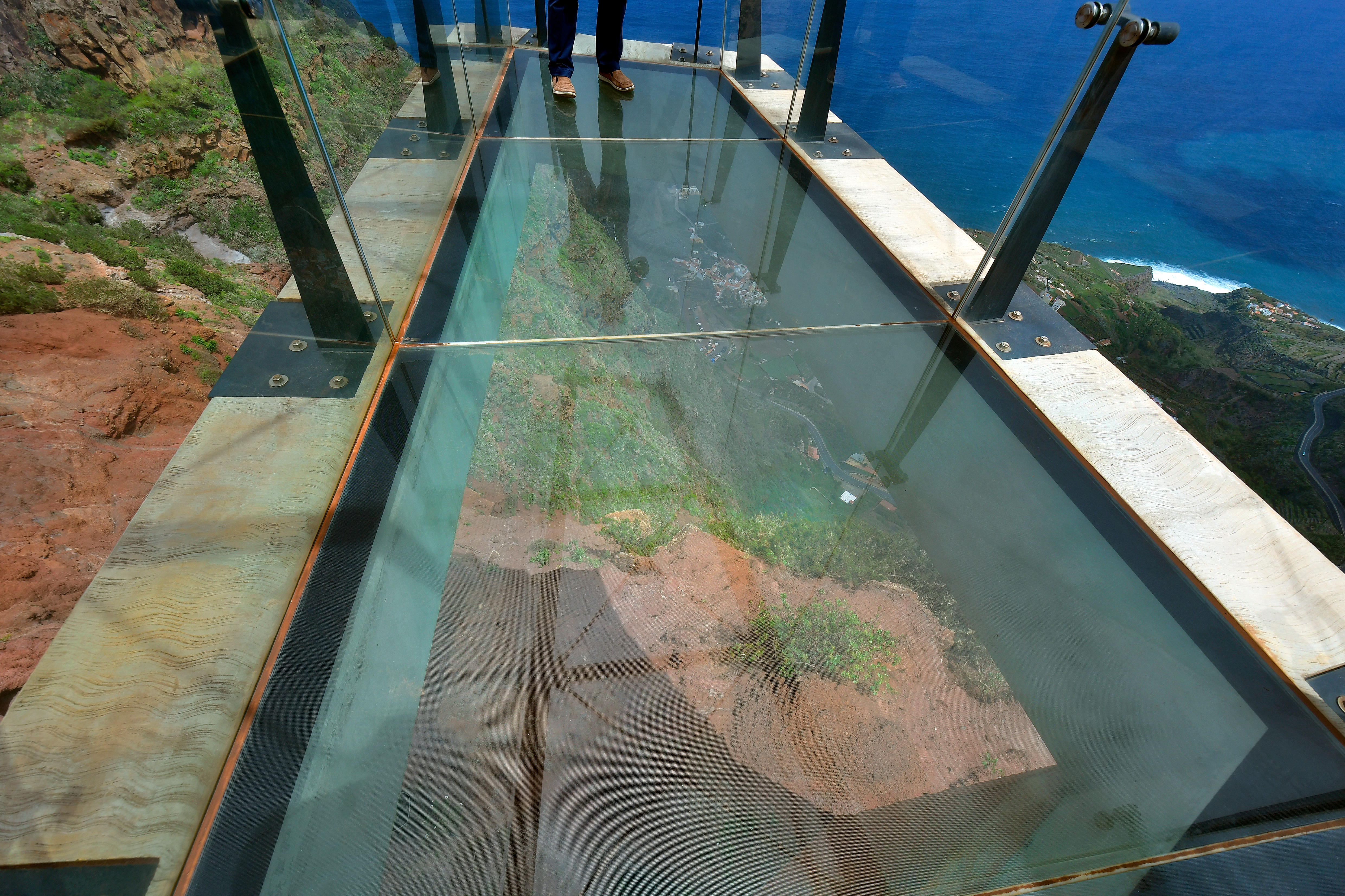 Glass surface
