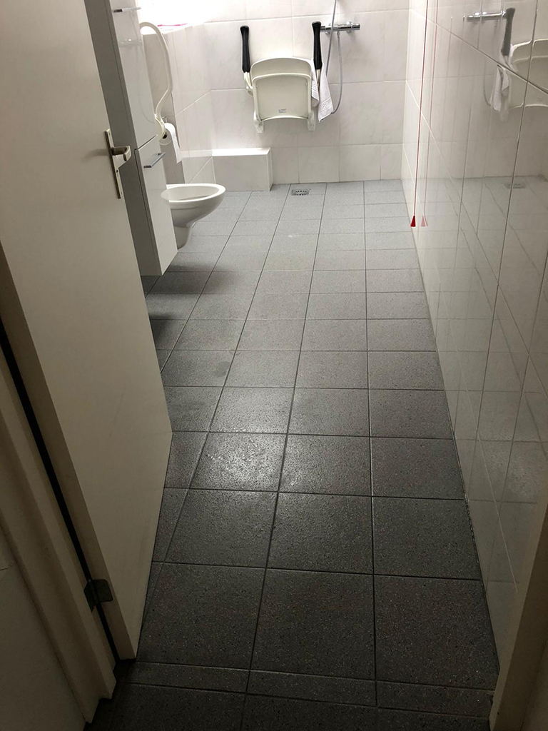 gripfactory_GRIPliquids_anti-slip-Tile-Spray_project_0001b