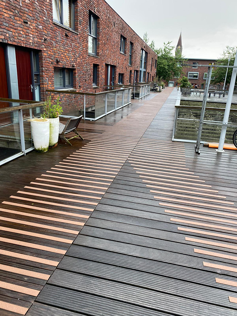 gripfactory_GRIPplates_anti-slip-decking-strips_project_0001