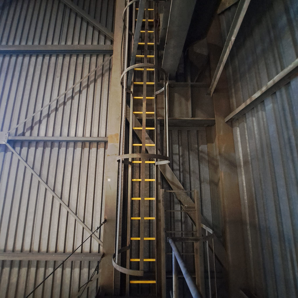 gripfactory_GRIPtreads_anti-slip-ladder-rungs_project_0002