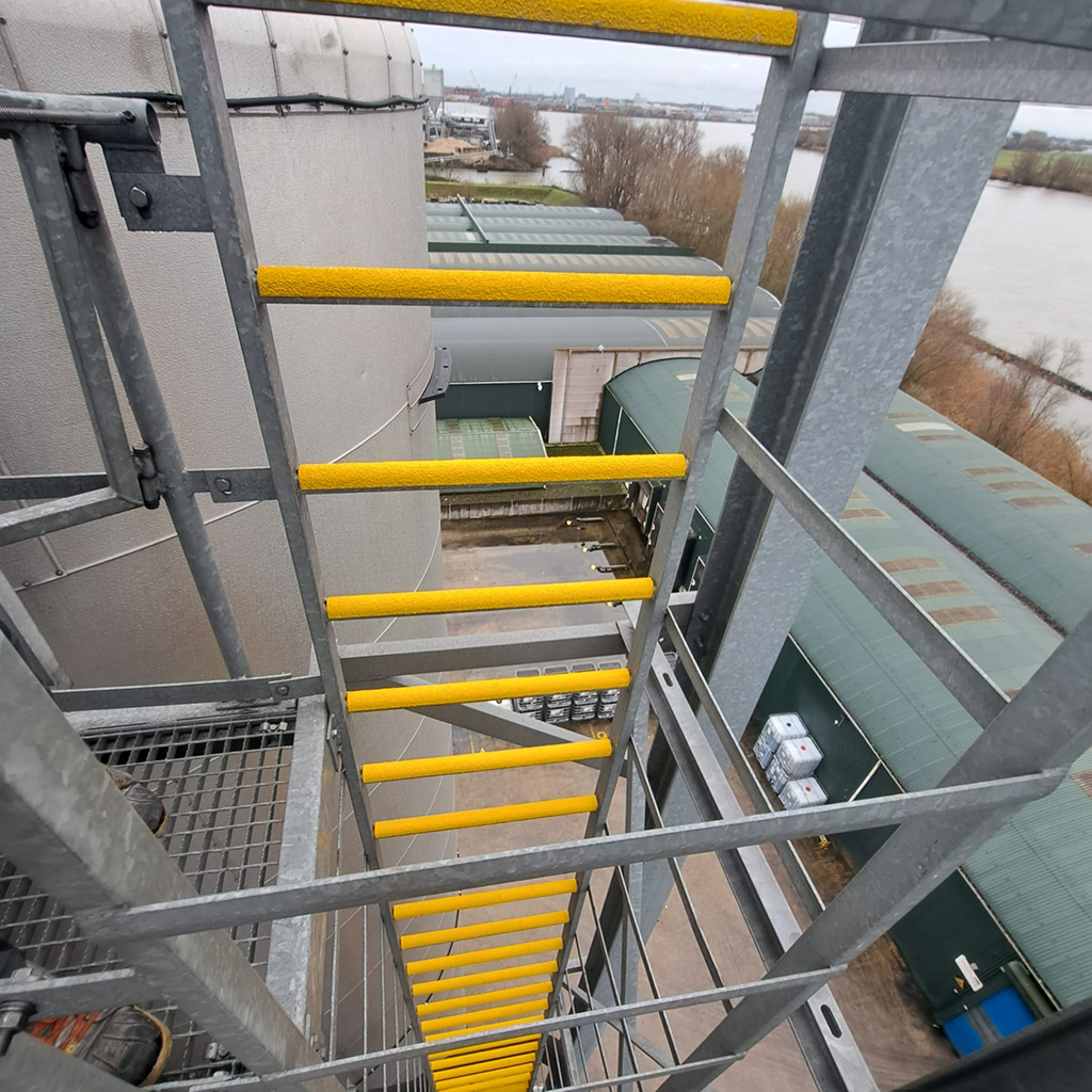 gripfactory_GRIPtreads_anti-slip-ladder-rungs_project_0006