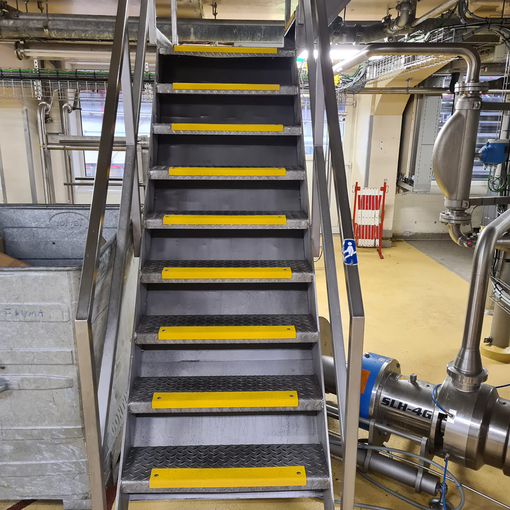 gripfactory_GRIPtreads_anti-slip-stair-nosings_project_0004