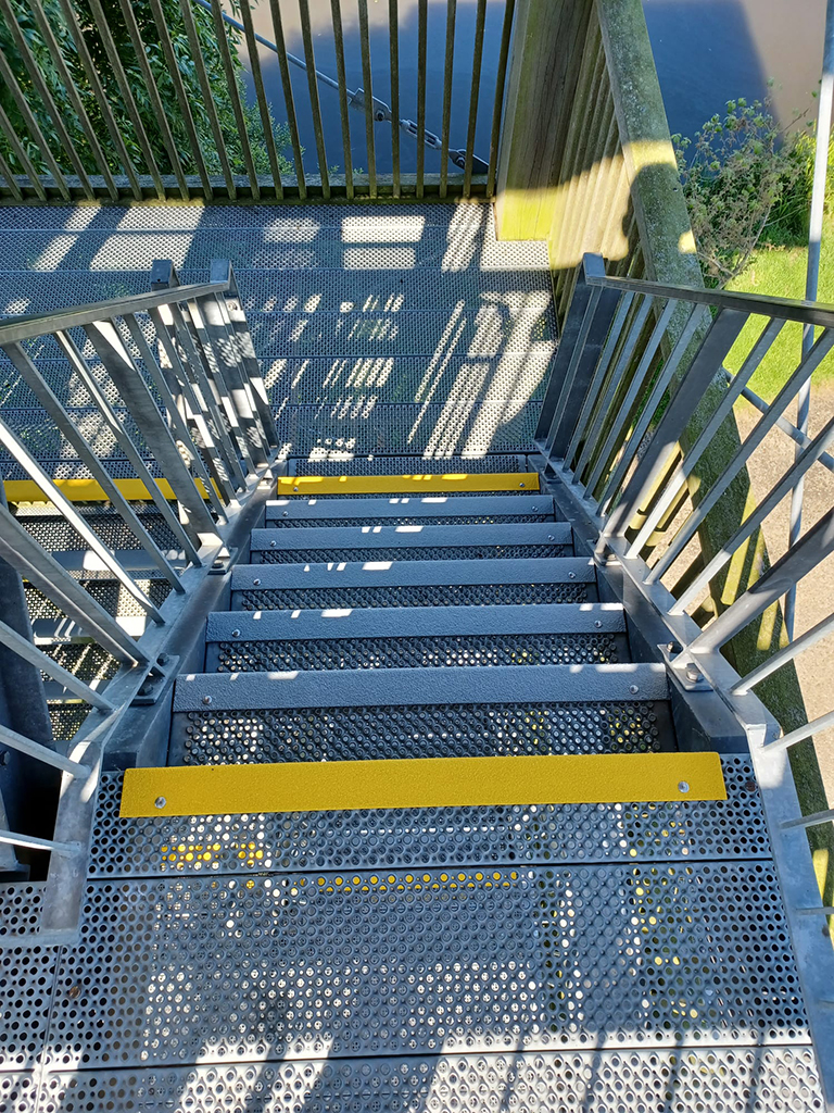 gripfactory_GRIPtreads_anti-slip-stair-nosings_project_0007