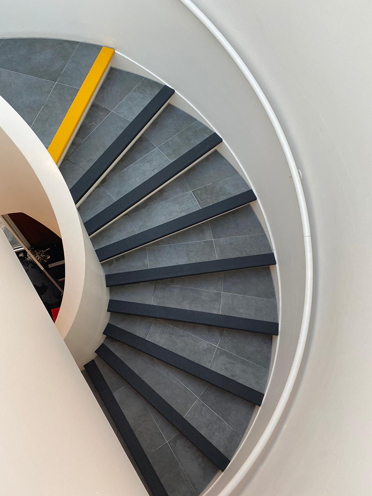 gripfactory_GRIPtreads_anti-slip-stair-nosings_project_0011