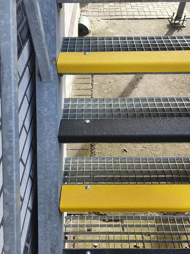gripfactory_GRIPtreads_anti-slip-stair-nosings_project_0016a