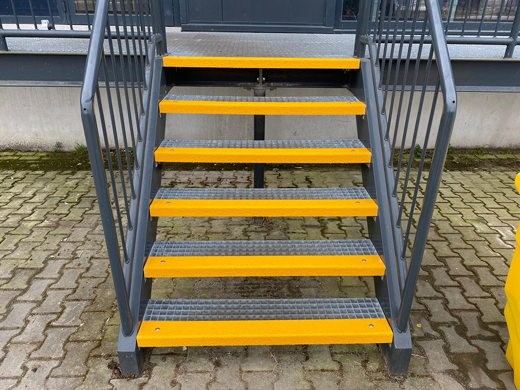 gripfactory_GRIPtreads_anti-slip-stair-nosings_project_0027a