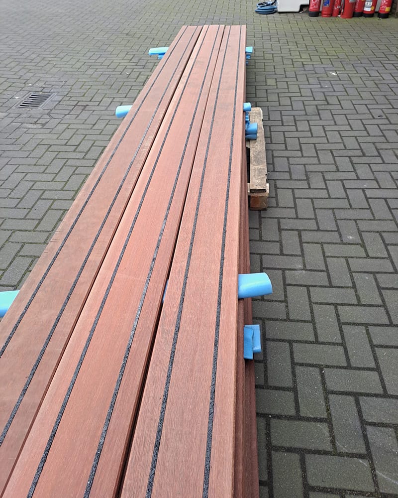 GripFactory PolyGrip Mini-Strips - Anti-Slip Solution on wood GripFactory PolyGrip Mini-Strips - Anti-Slip Solution on wood